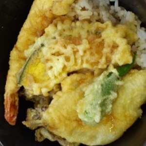 ひとりごはん✿あまった天ぷらで作る天丼
